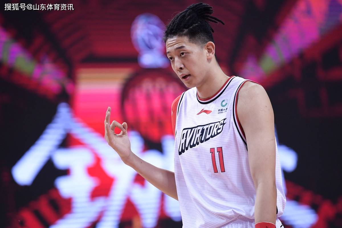 包含底特律活塞今晚主帅复盘，志在CBA季后赛名次提升，话题不断，数据趋势出现新变化的词条